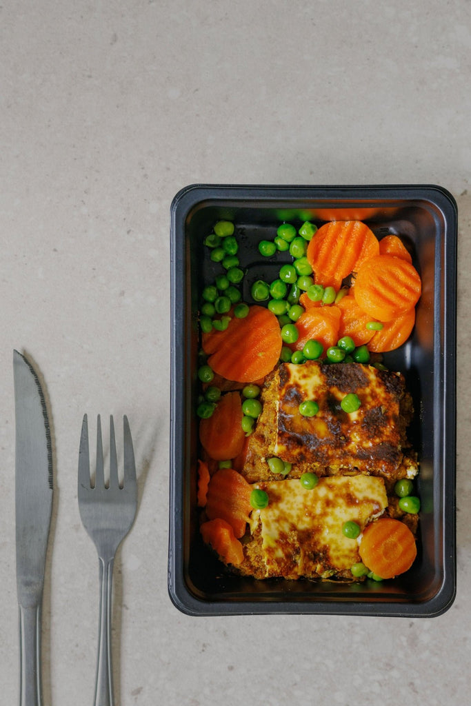 Kids Bobotie, peas and carrots - Plated Convenience